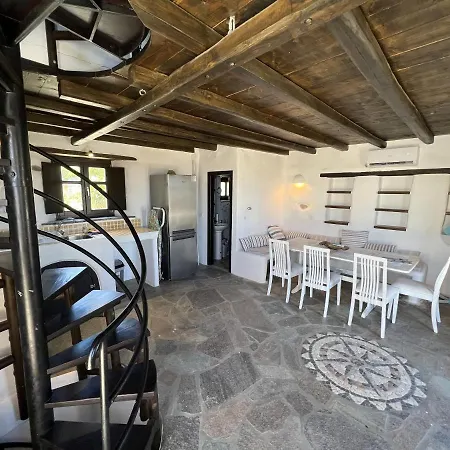 Villa Aspro Paros 2 *