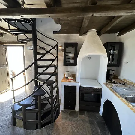 Aspro Paros 2